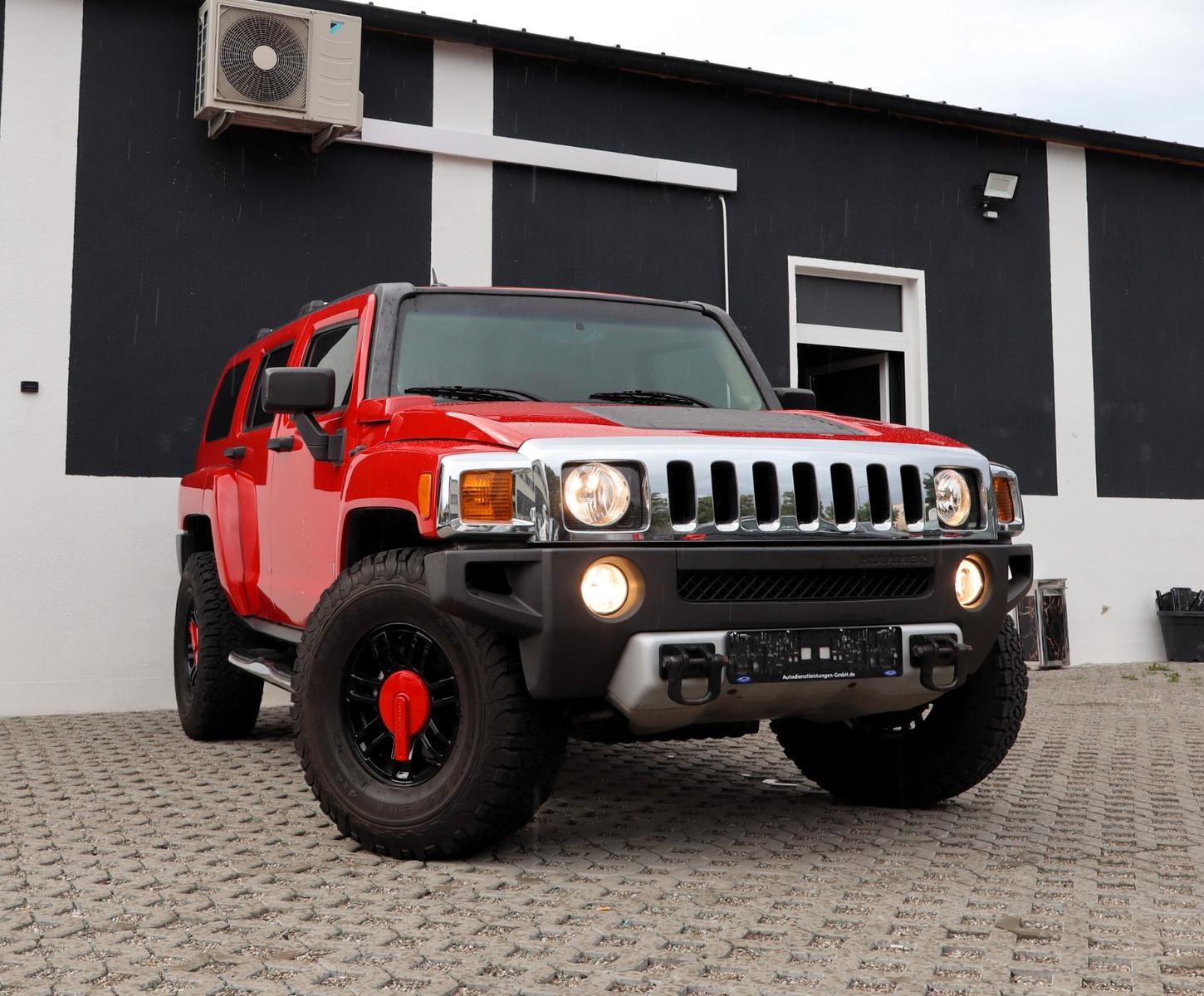 Hummer H3