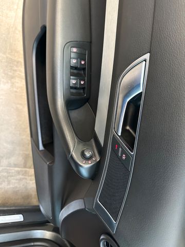 Audi A6 Avant 3.0 TDI quattro *Sline*BiXenon*AHK*