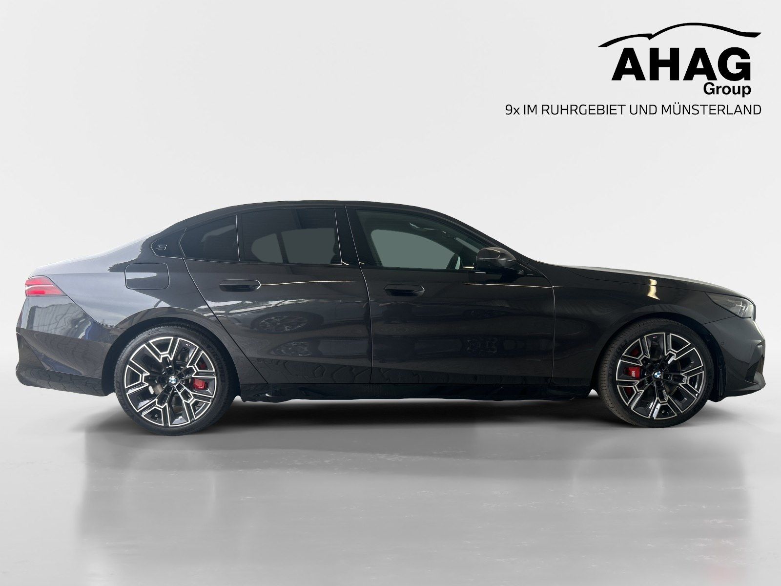 BMW 540d xDrive Limousine M Sportpaket Pro | Parking imagem 3