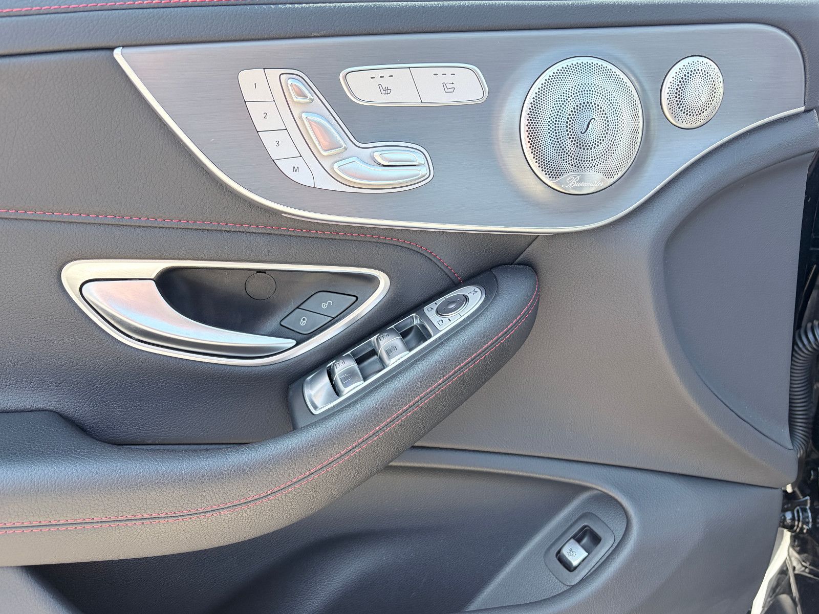 Mercedes-Benz C 300d AMG PLUS COMAND HUD DISTRONIC BURMESTER foto 16