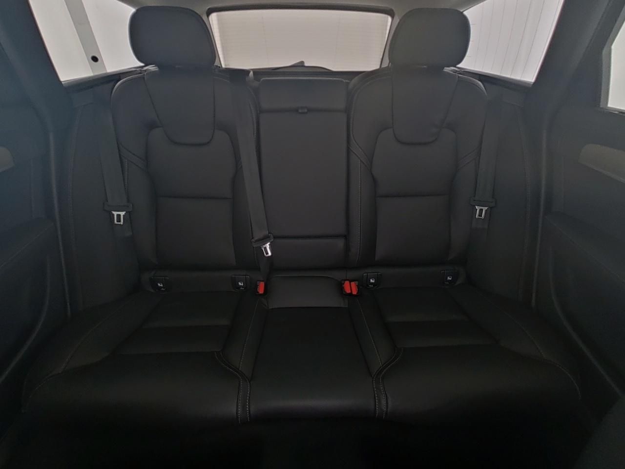 Volvo V90 T8 Recharge UltraDark+Pano+B&W+HUD+ foto 6