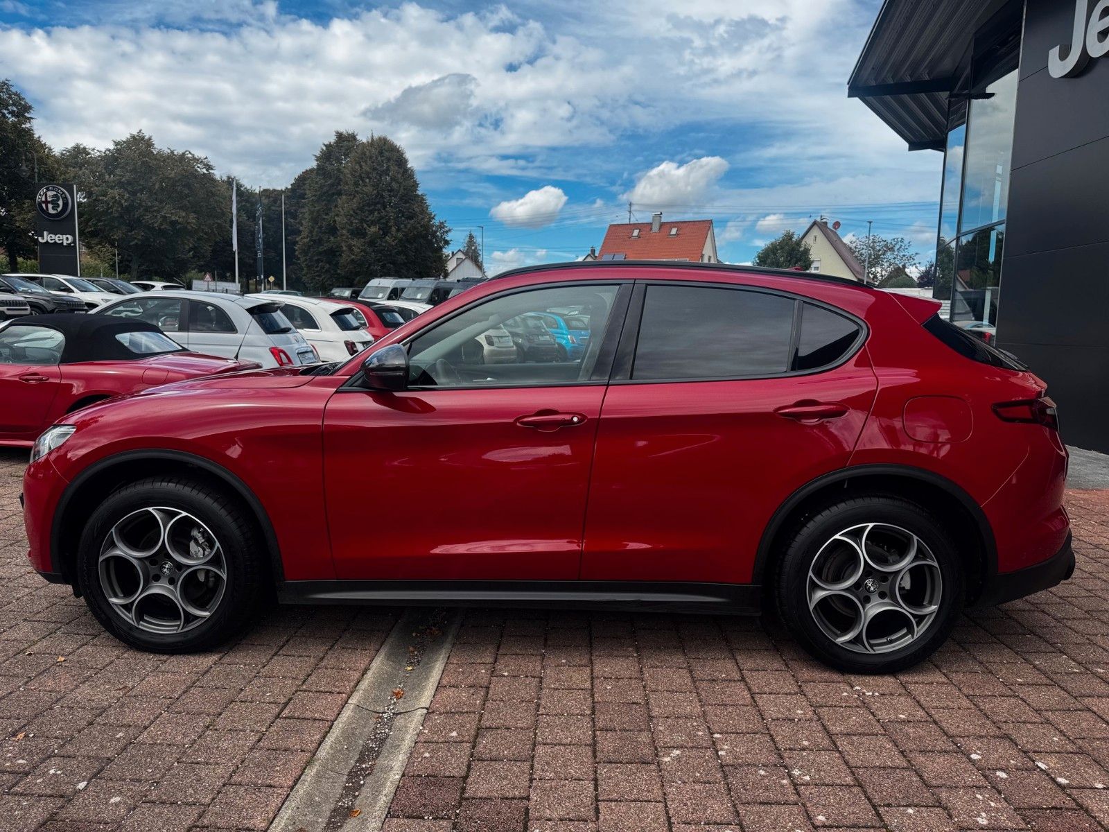 Fahrzeugabbildung Alfa Romeo Stelvio 2.2 Diesel 210PS NAVI KAMERA MEMORY