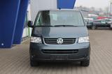 Volkswagen T5 Caravelle - gebrauchte VW T5 Caravelle aus dem Jahr 2006