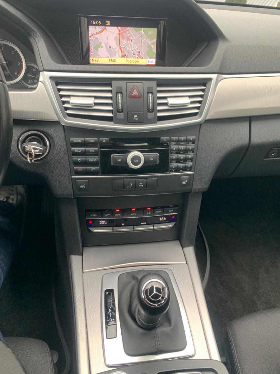 Mercedes-Benz E 220 CDI BlueEfficiency*Navi*Klima*Sitzh*PDC