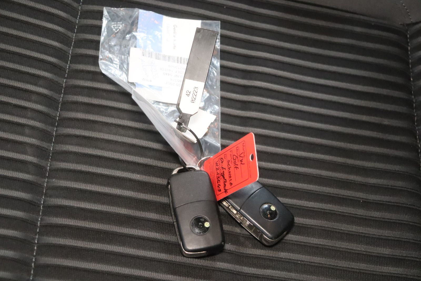 Fahrzeugabbildung Volkswagen Golf V 2.0 TDI DPF Sportline * AAC * Sitzhzg *