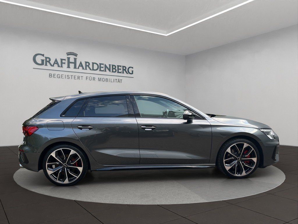 Audi S3 Sportb. 2.0 TFSI qu. S tronic B&O Kamera Pano foto 6