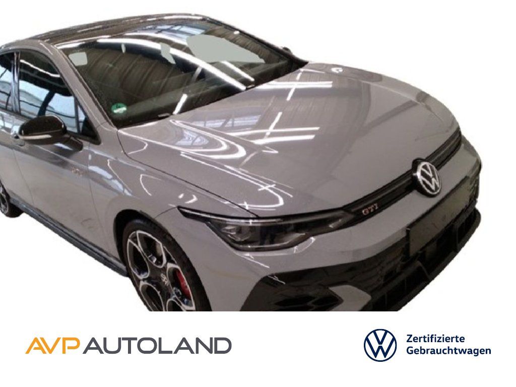Volkswagen Golf VIII GTI Clubsport 2.0 TSI DSG PANO foto 1