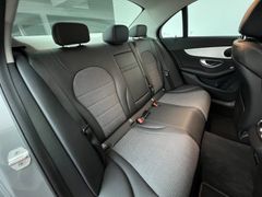 MERCEDES-BENZ C 200 CGI AVANTGARDE/ NUR 29.tKM / RENTNER/ MERCEDES-BENZ C 200 CGI AVANTGARDE/ NUR 29.tKM / RENTNER/