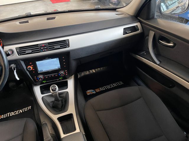 BMW 318i  Touring *NAVI*KLIMA*TEMPOMAT*>SZHZ*