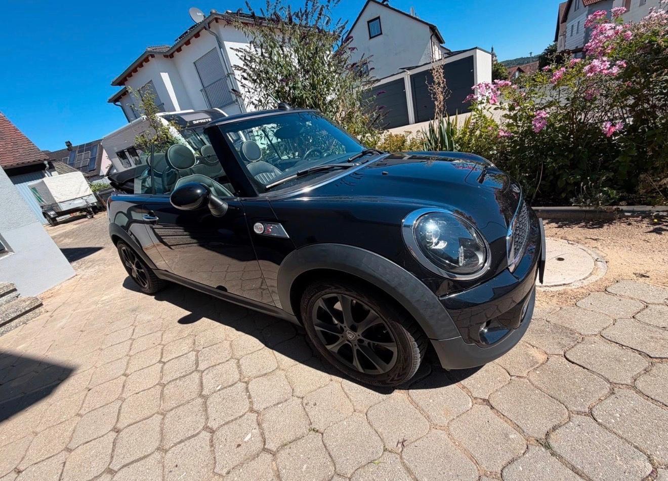 MINI Cooper S Cabrio Navi Leder Keyless Harman Kardon