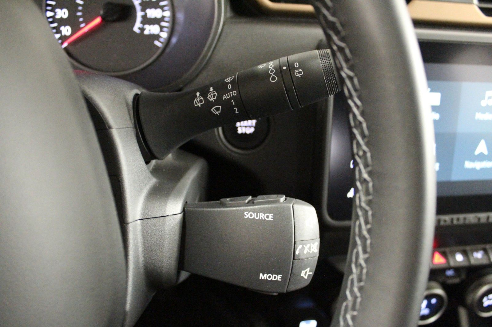 Fahrzeugabbildung Dacia Duster TCe130 Extreme *Navi*Sitzhzg**360 Grad