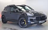 Porsche Cayenne 4.8 V8 570PS Turbo S Chrono Pano Keramik - Porsche Cayenne: Ps