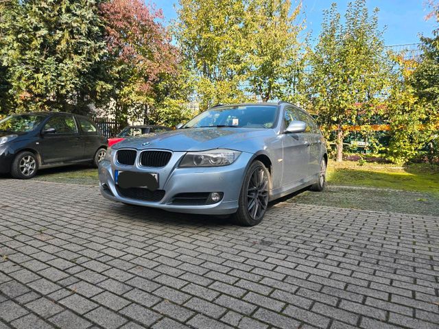 BMW 318D E91