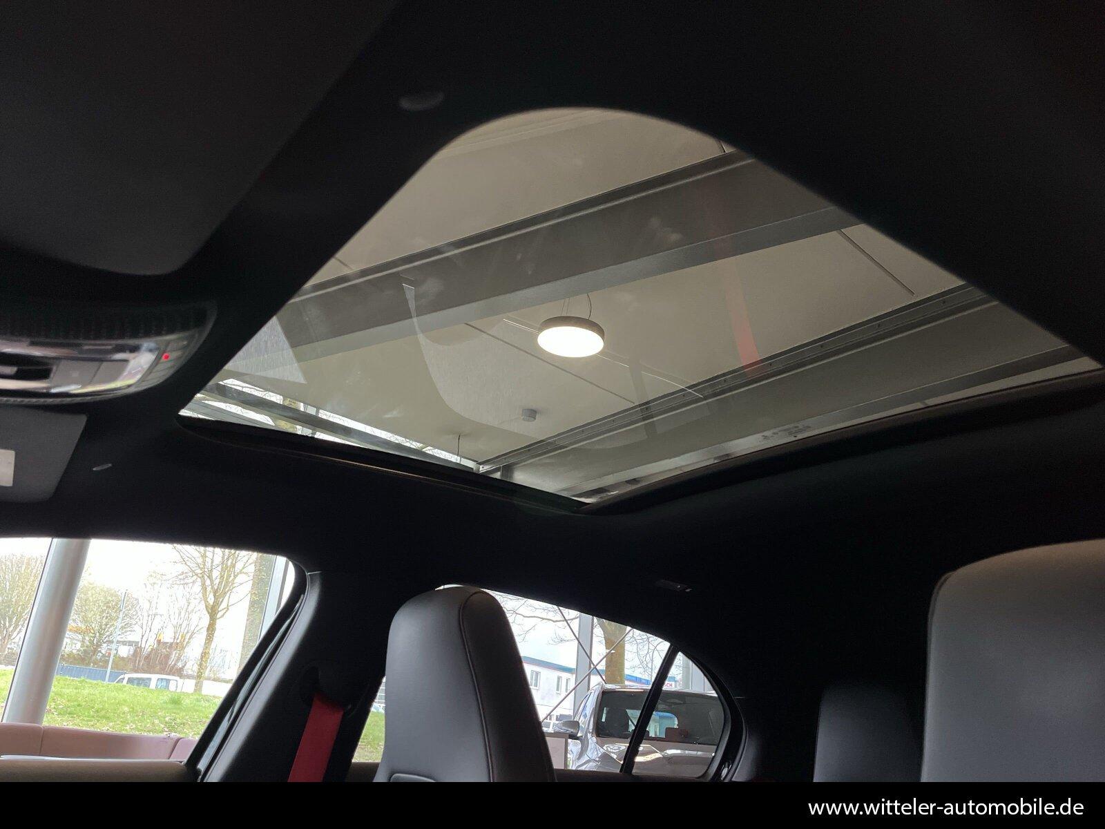 Mercedes-Benz Mercedes-AMG A 35 4MATIC LED/PANO/Night/Sound-S