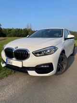 BMW 118i Sport Line TÜV bis 07/27