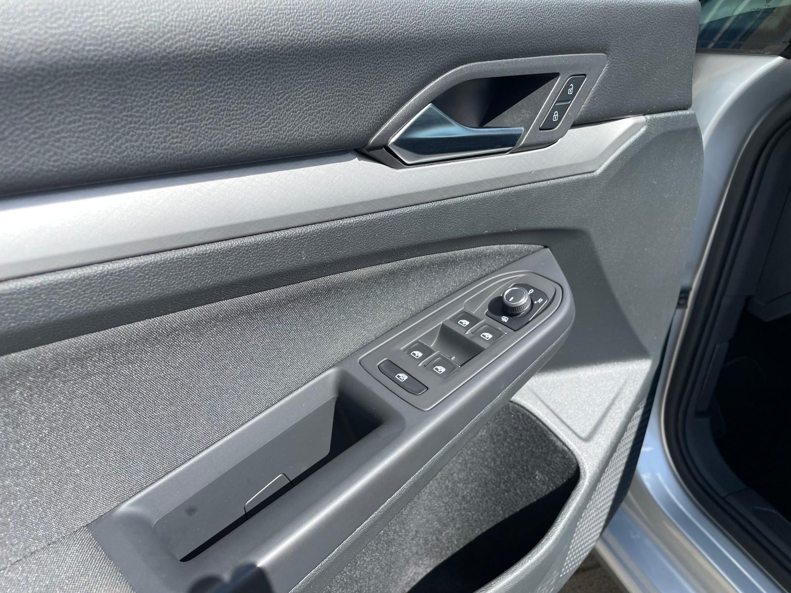 Volkswagen Golf VIII Variant Life eTSI DSG Navi*CarPlay*, миниатюра 8