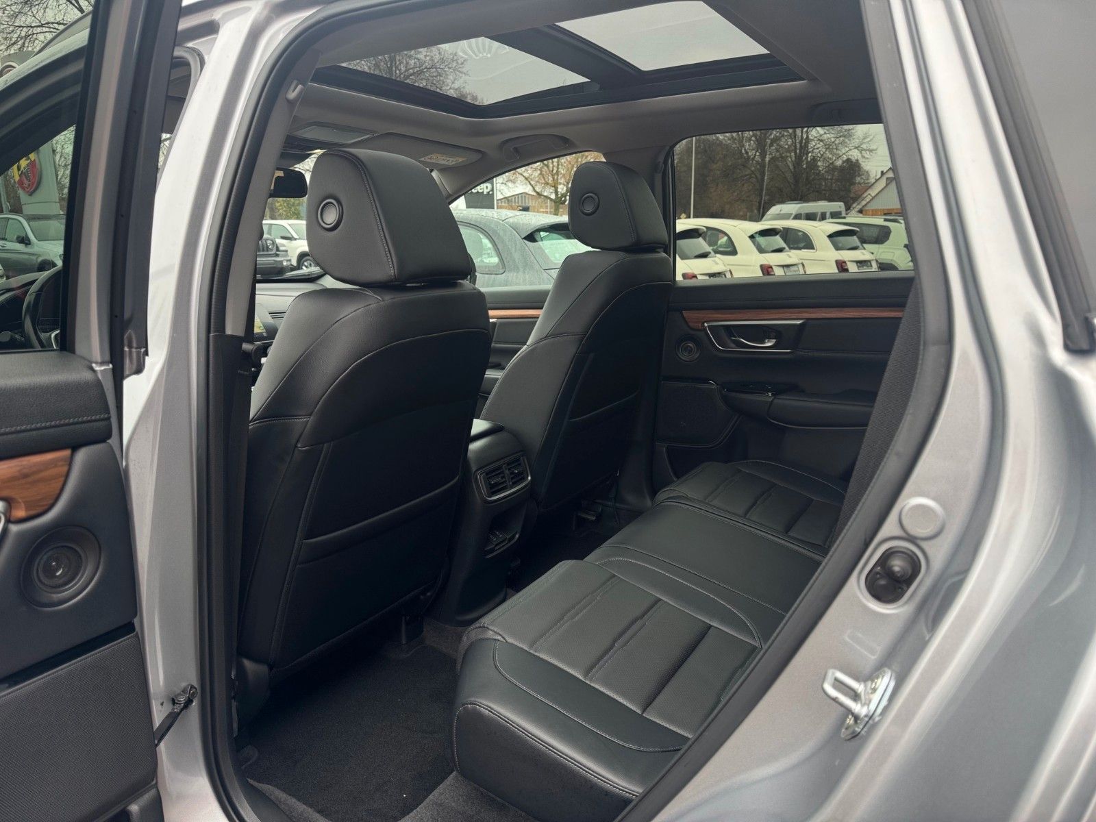 Fahrzeugabbildung Honda CR-V 1.5 T 4WD Executive Panorama Sitzhzg. Navi