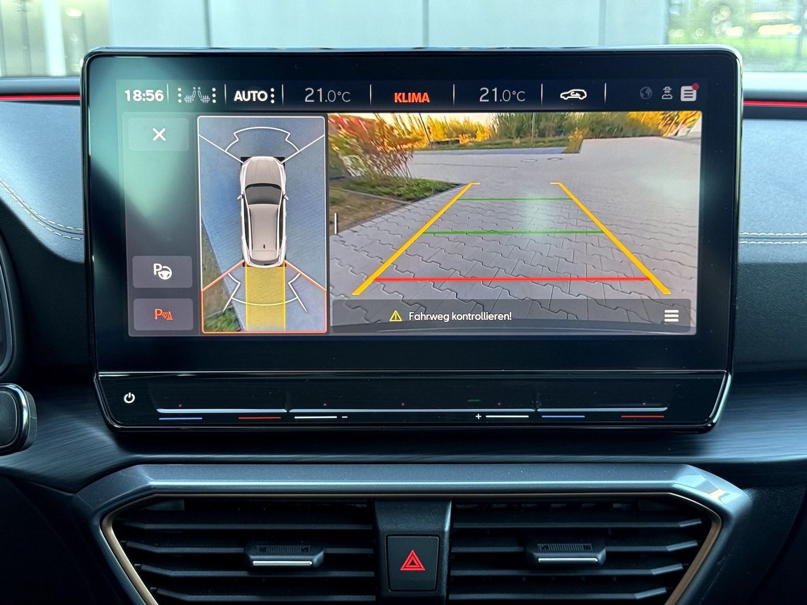 Fahrzeugabbildung CUPRA Formentor VZ 2.0 TSI DSG 4Drive 360°|PANO|KW V3