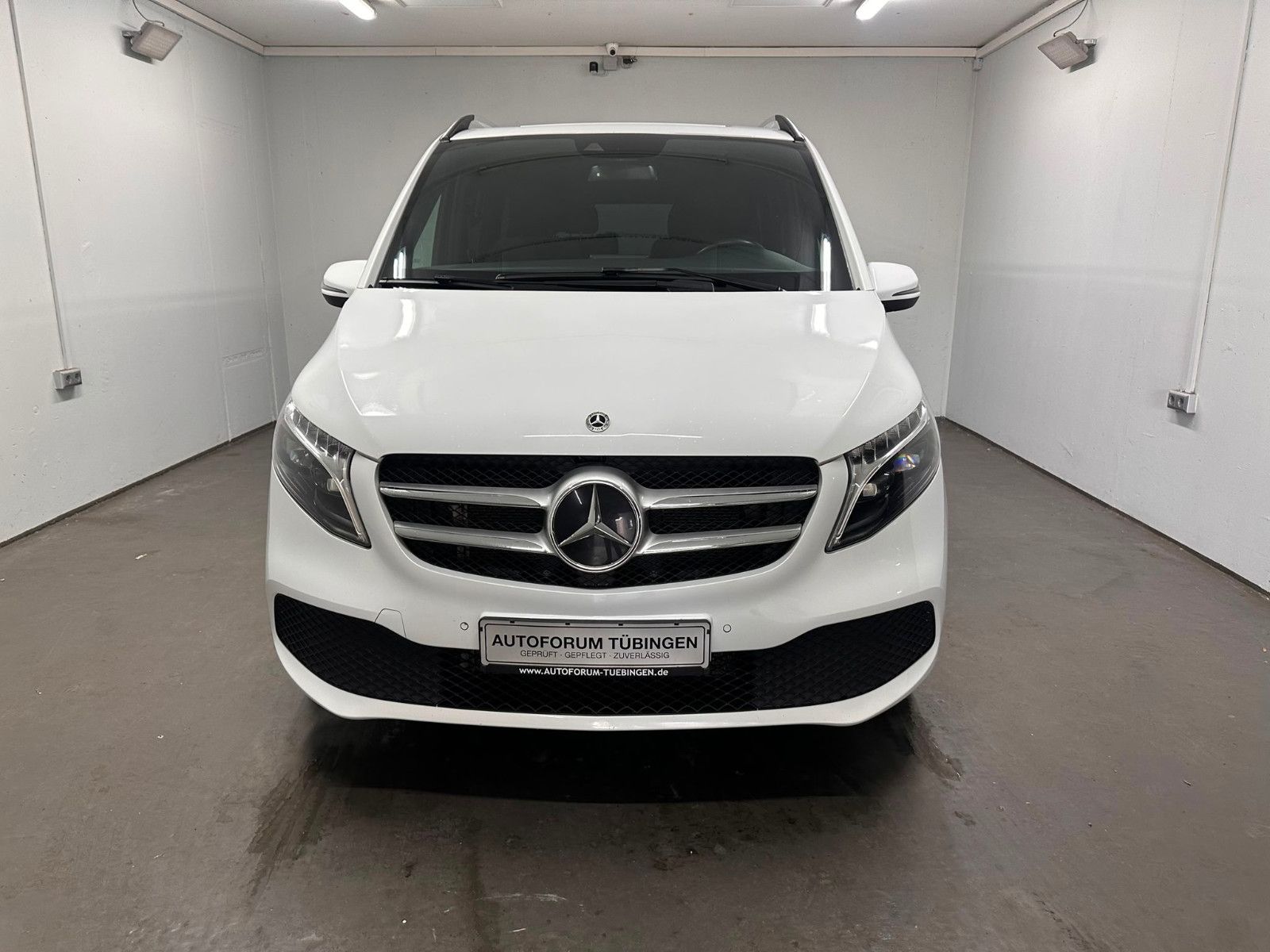 Fahrzeugabbildung Mercedes-Benz V 220 d Aut. EDITION kompakt*6-Sitz*DISTRO*SDH*