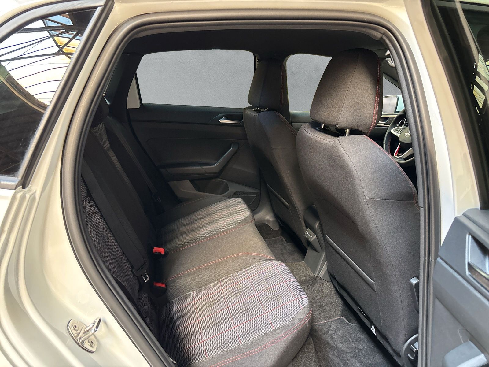 Fahrzeugabbildung Volkswagen Polo GTI 2.0 TSI AppConnect Navi SHZ Matrix