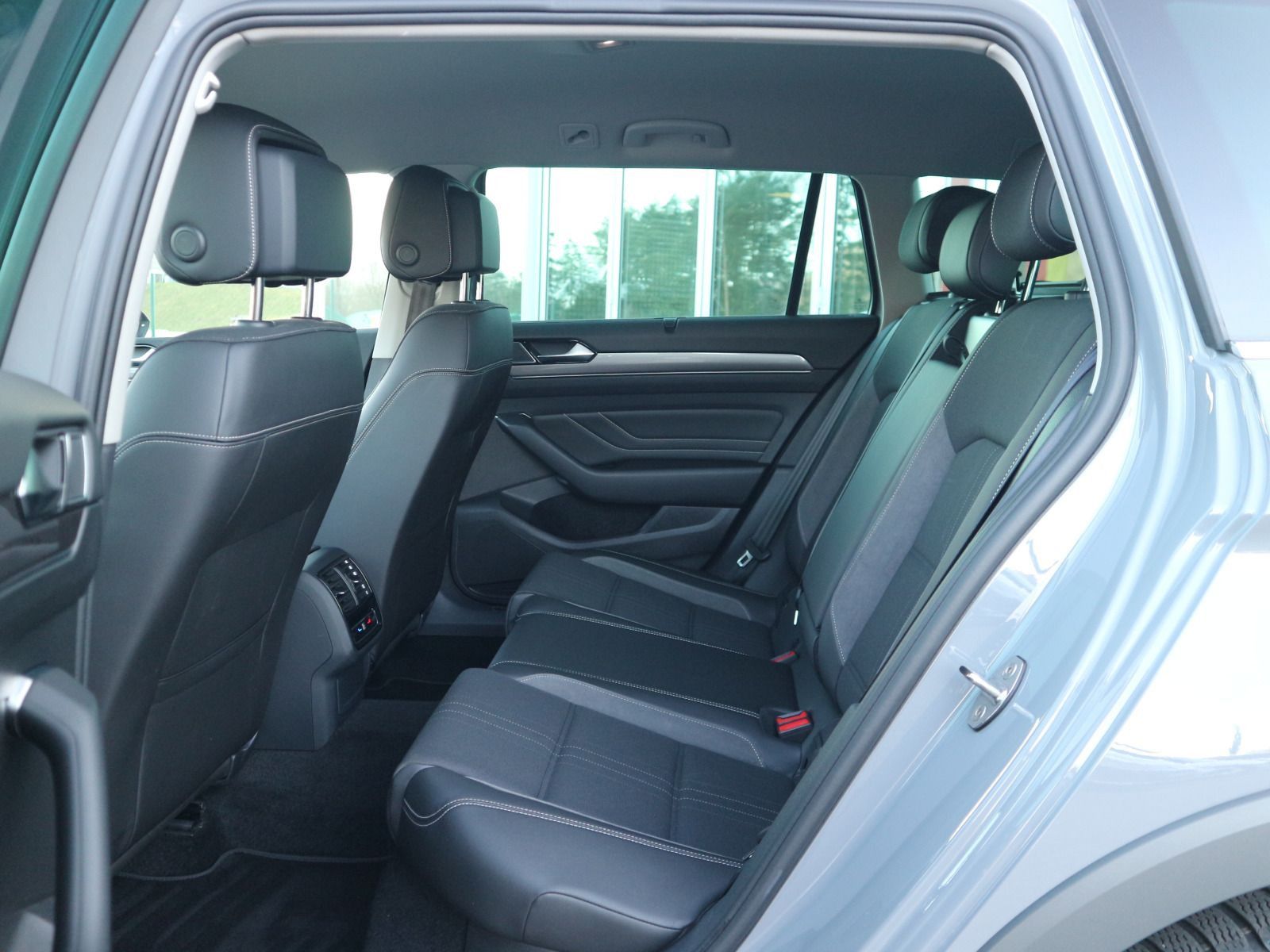 Volkswagen Passat Alltrack - Bild 11