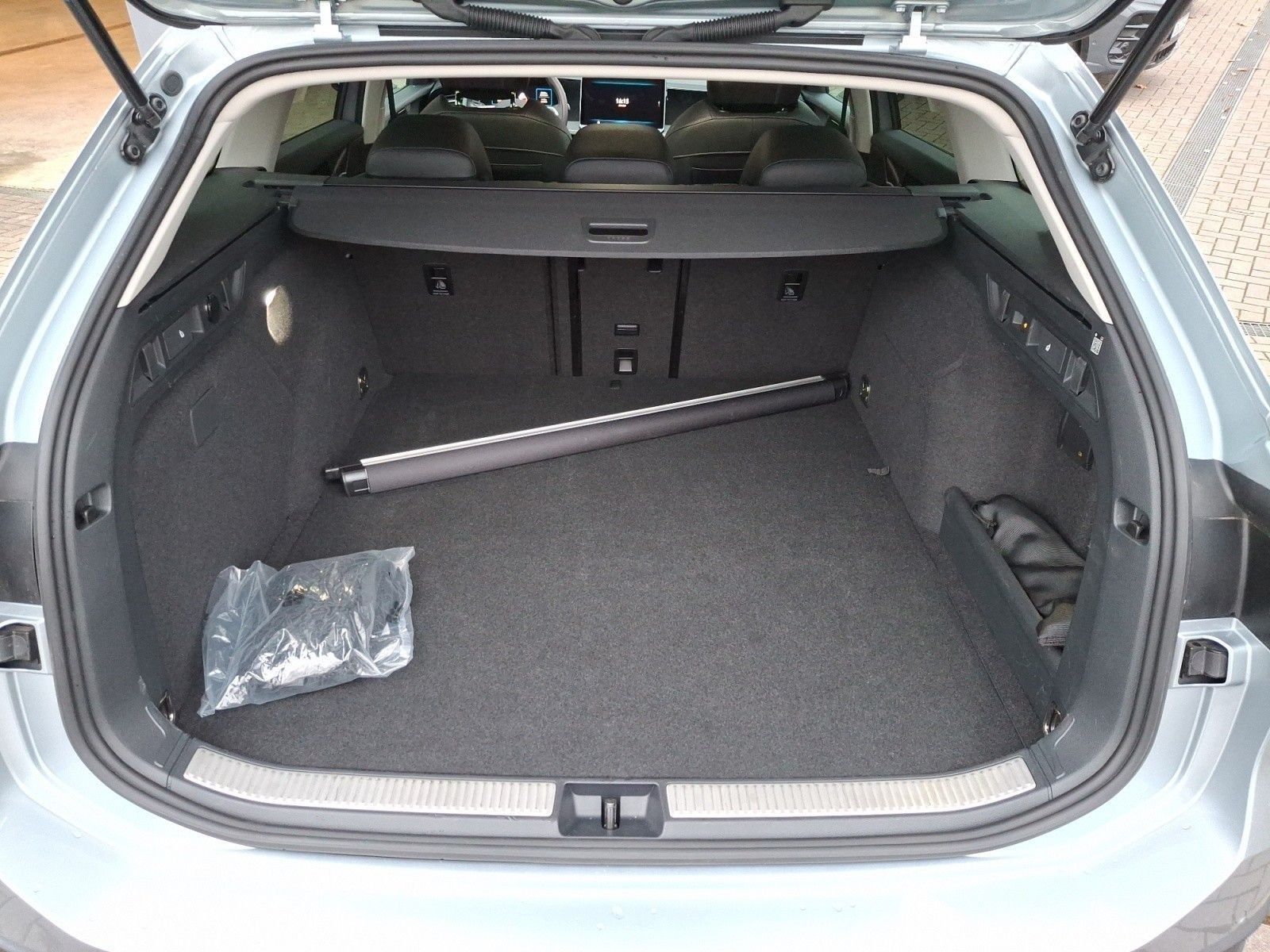 Volkswagen Passat - Bild 13