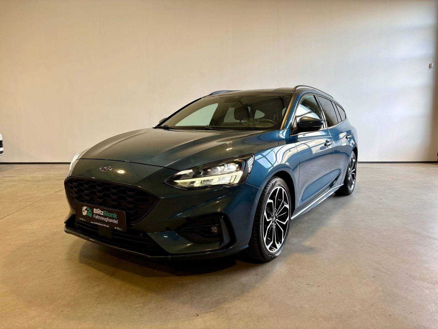 Ford Focus ST-Line HEAD-UP SHZ LKHZ KAMERA AHK
