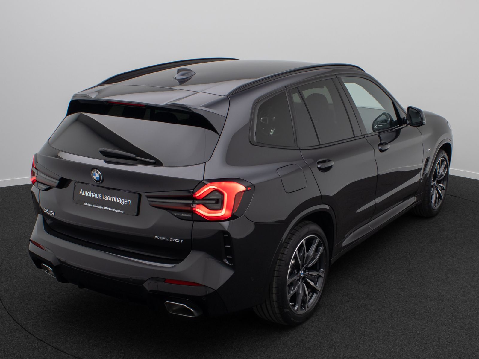 Fahrzeugabbildung BMW X3 xD30i MSport Kamera Laser HUD DAB HiFi 20Zoll
