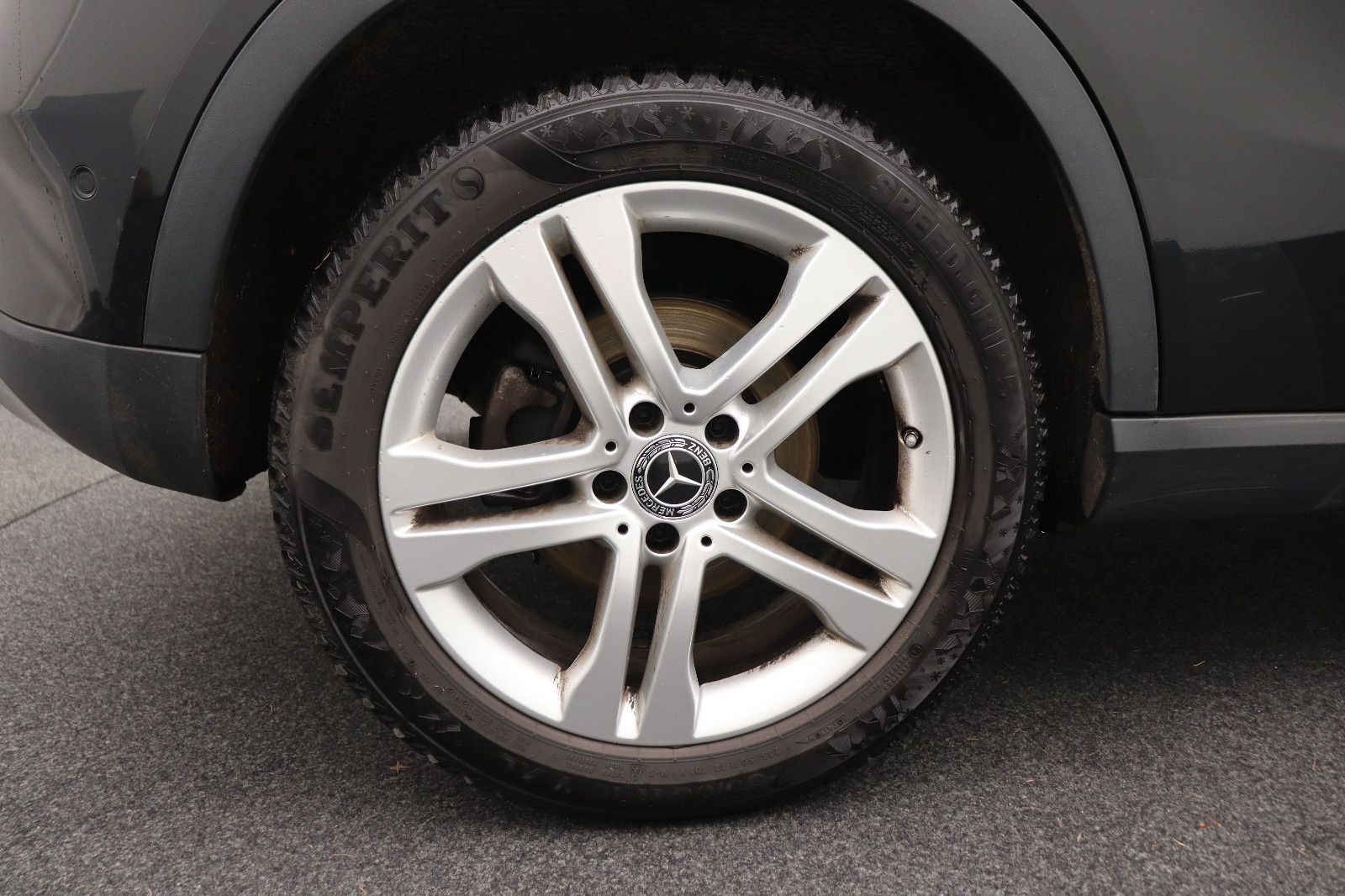 Fahrzeugabbildung Mercedes-Benz GLA 220 d 4Matic AHK NAVI KAMERA LED