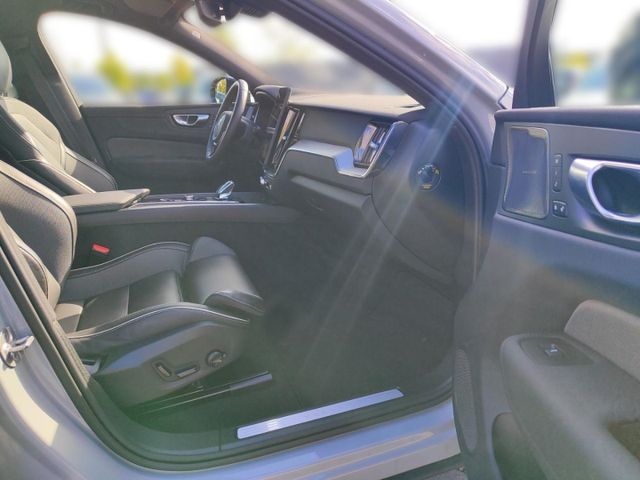 VOLVO XC 60 (Bild 26 von Array)