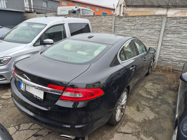 Jaguar XF 3.0 V6 155kW Diesel Premium Luxury Premiu...