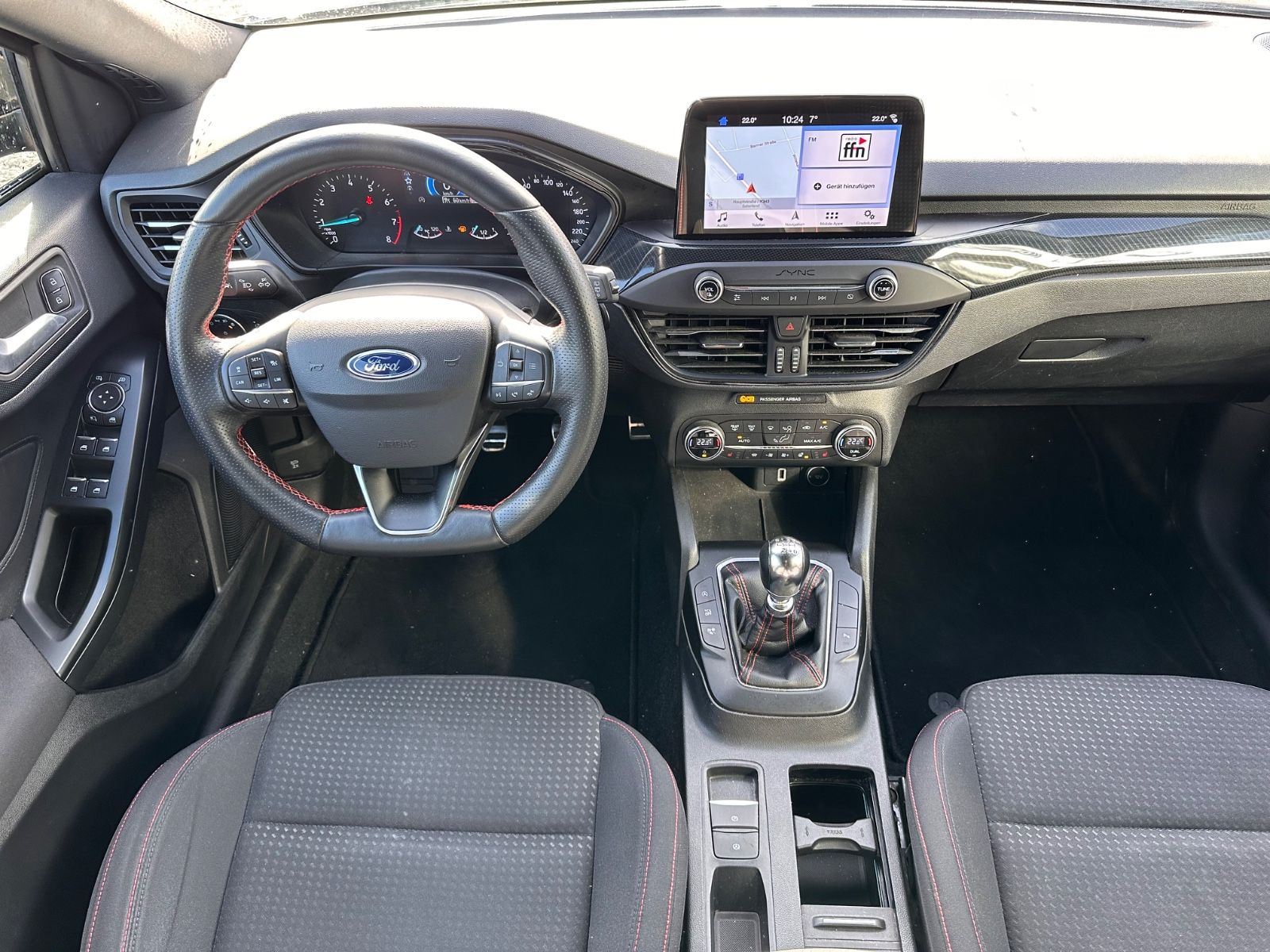 Fahrzeugabbildung Ford Focus Turnier ST-Line 1.5 EB ACC/eHeck/LED/Navi