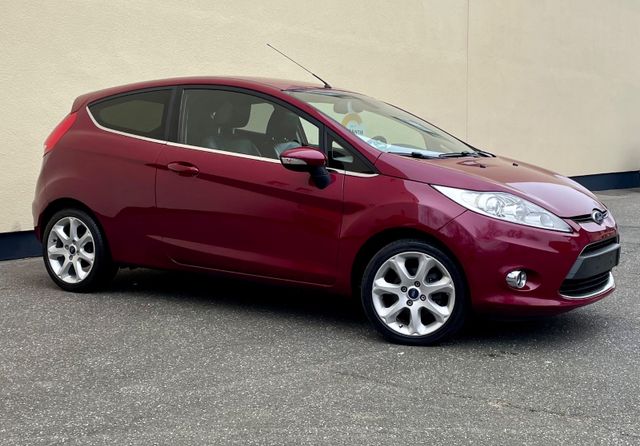 Ford Fiesta Titanium KLIMA LEDER SHZ ALU 3.HAND 82PS