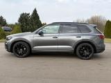 Volkswagen Touareg 4.0 TDI V8 Last Edition R-Line AHK - Volkswagen Touareg: La