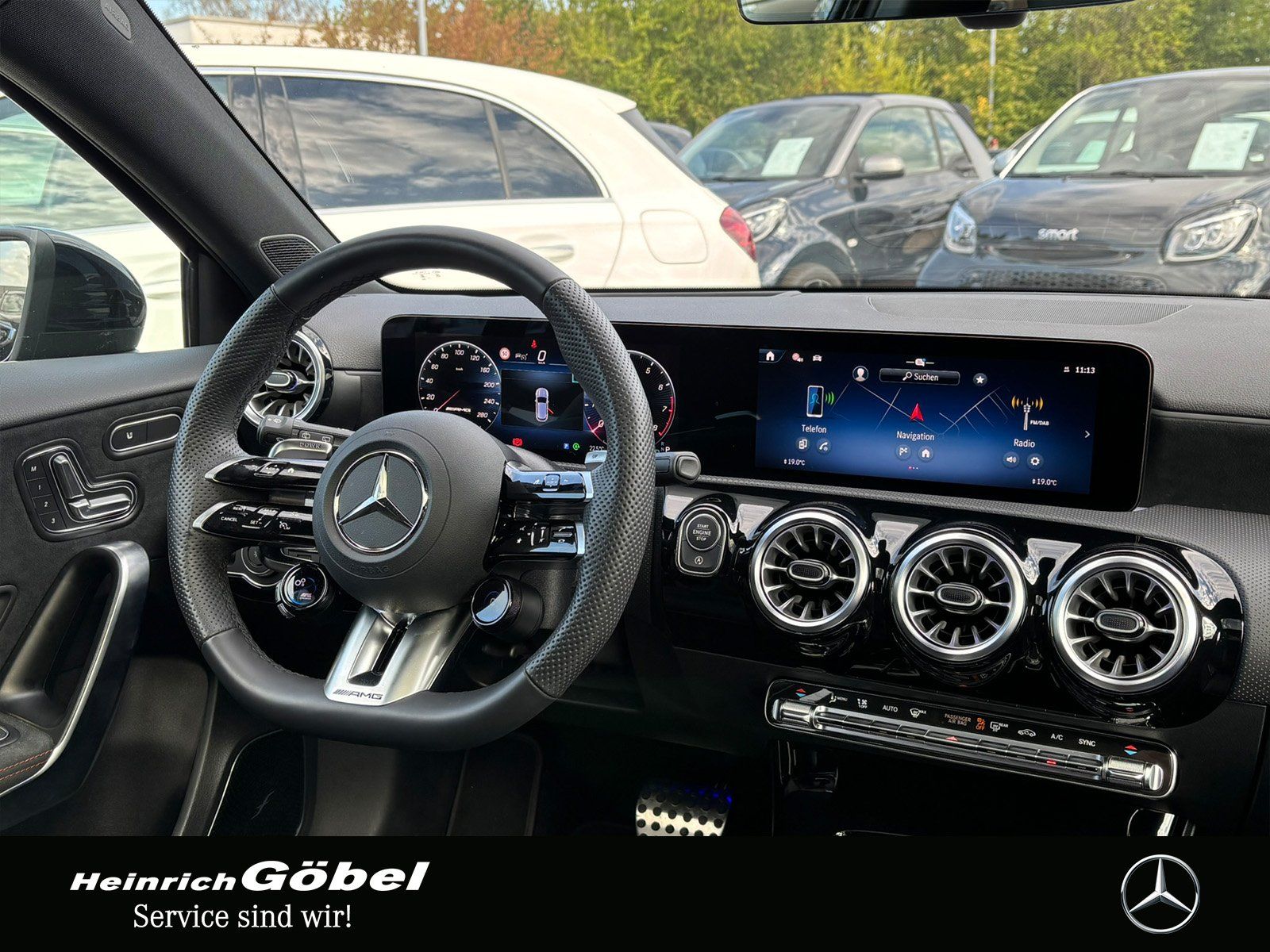 Fahrzeugabbildung Mercedes-Benz AMG A 35 HEAD-UP*PANO*BURMESTER*DISTRONIC*360°*