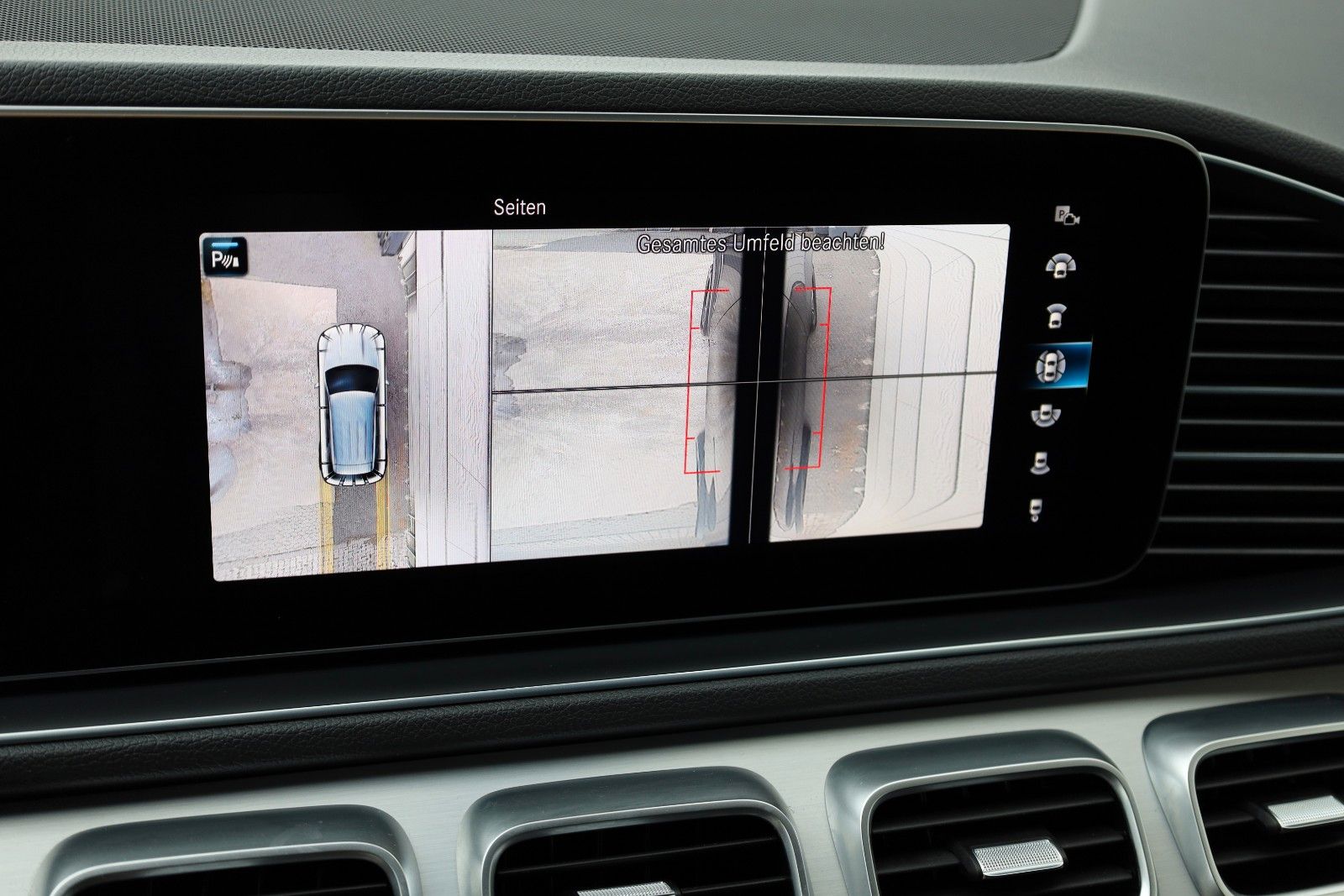 Fahrzeugabbildung Mercedes-Benz GLE 350de 4M Leder,Navi,LED,Park Pak 360°,AppleC