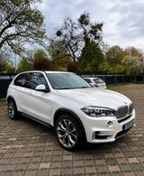 BMW X5 xDrive30d M Paket Panorama HUD AHK Vollleder 