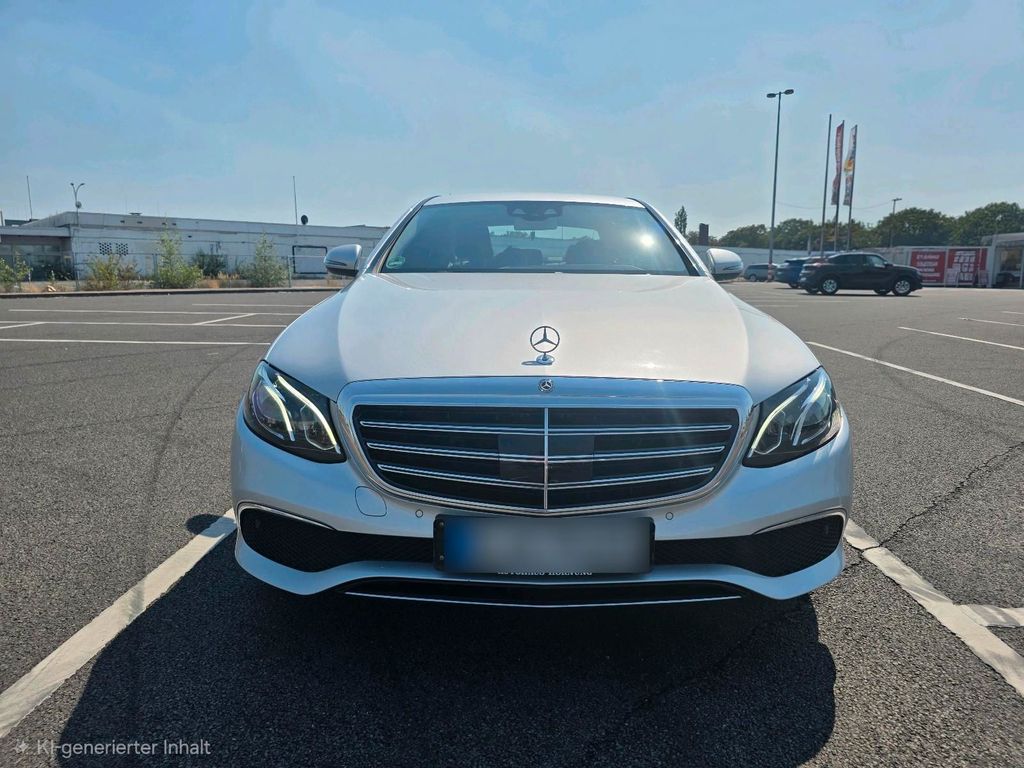Image of Mercedes-Benz E 200
