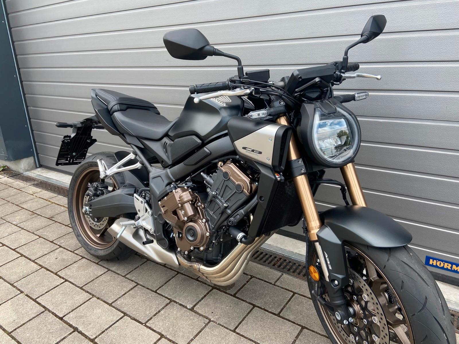 Honda CB 650 R E-Clutch - 1.Hand, original 728 km