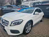 Mercedes-Benz GLA 200 Automatik*AMG LINE*PANO*LED*NAVI*PDC*SHZ - Mercedes-Benz GLA 200 in Stuttgart