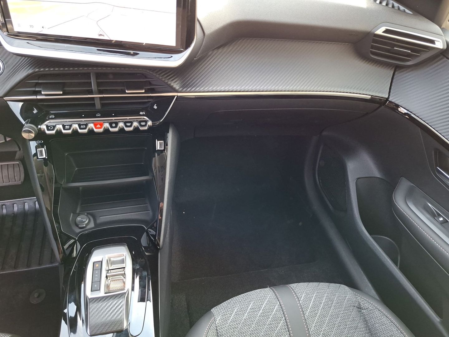 Peugeot e-208 - Bild 18