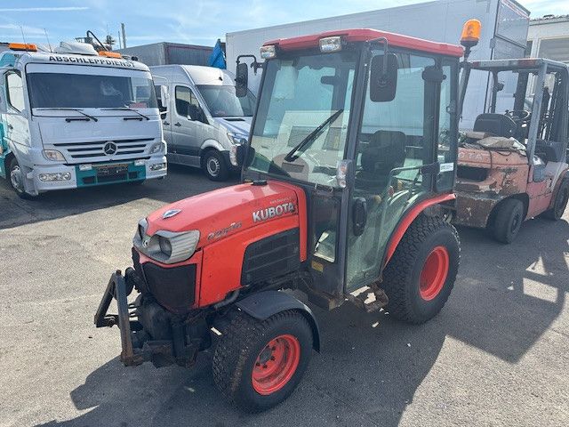 Kubota B 2530 H-C Tracker