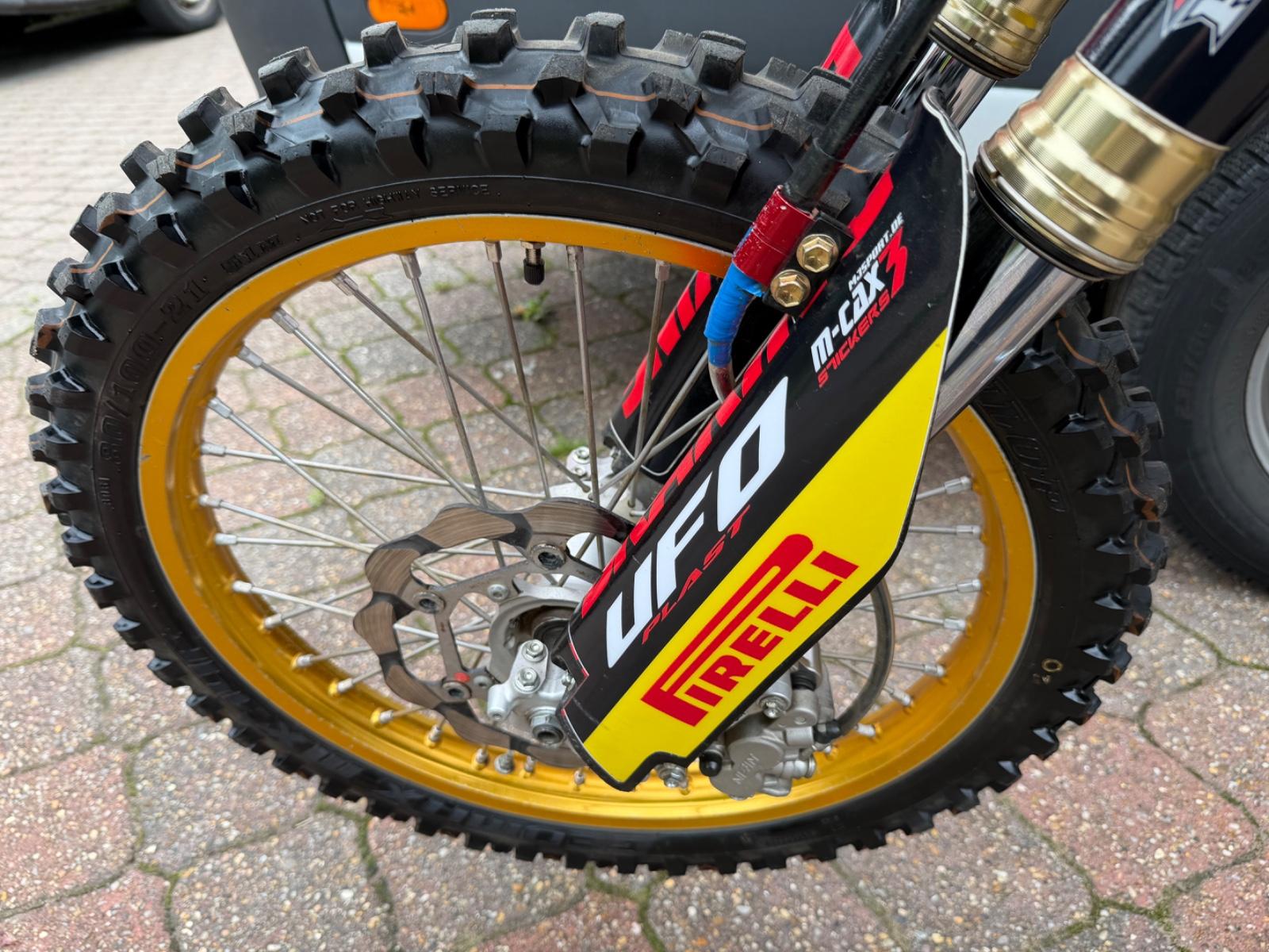 Suzuki  2013 — photo 13