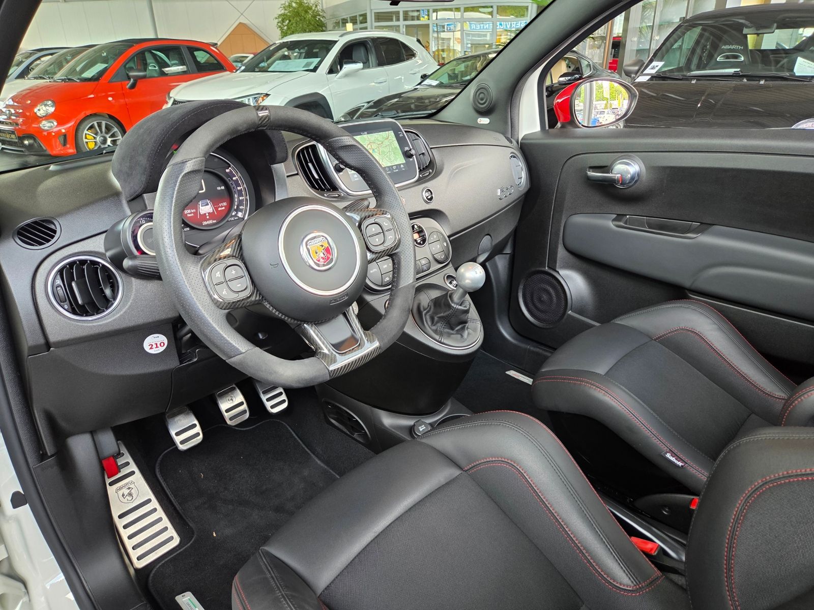 Fahrzeugabbildung Abarth 595 C Esseesse Beats XENON NAVI ALU