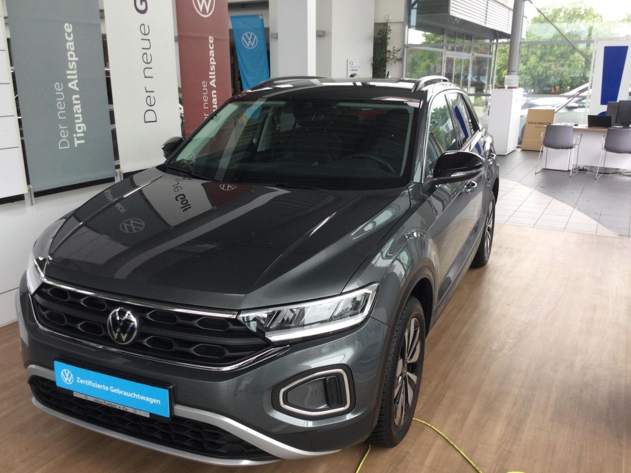Volkswagen T-ROC GOAL AMBI LM SITZH NAVI ACC CLIMATR foto 4