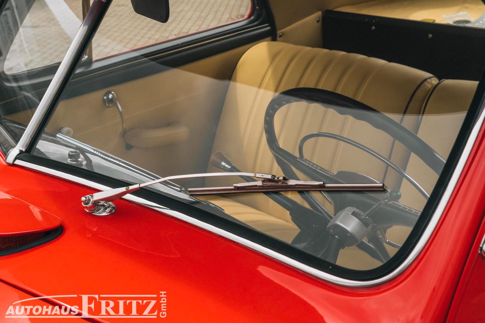 Dodge Custom D24C Coupe - 3,8 6 Zylinder
