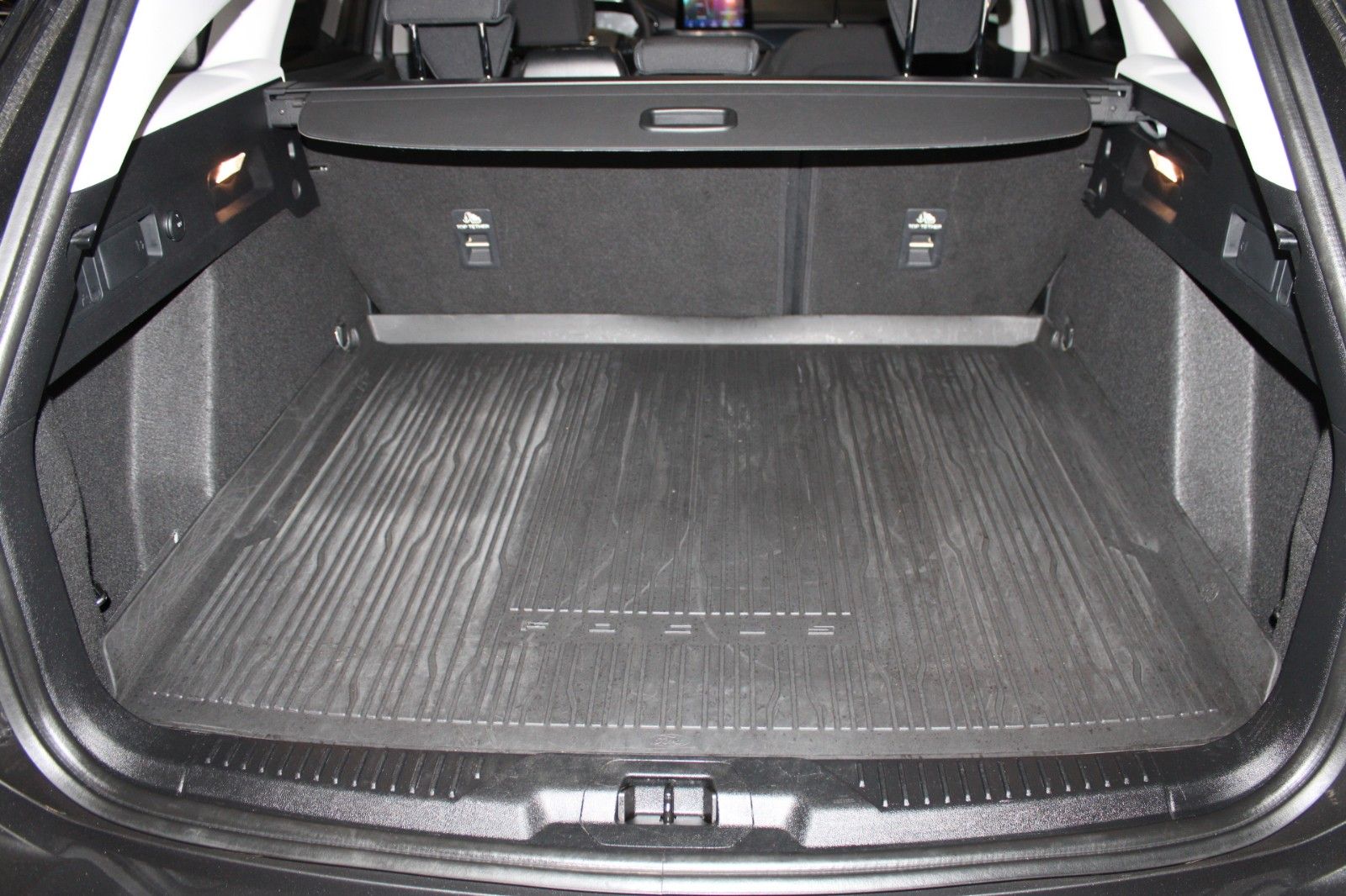 Fahrzeugabbildung Ford Focus Active Turnier LED NAVI WinterPaket CAM