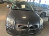 Toyota Avensis Kombi 1.8 Travel - Toyota Avensis Travel mit Benzin-Antrieb