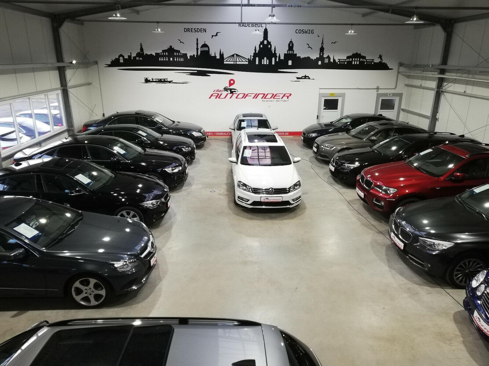 showroom-image-bottom