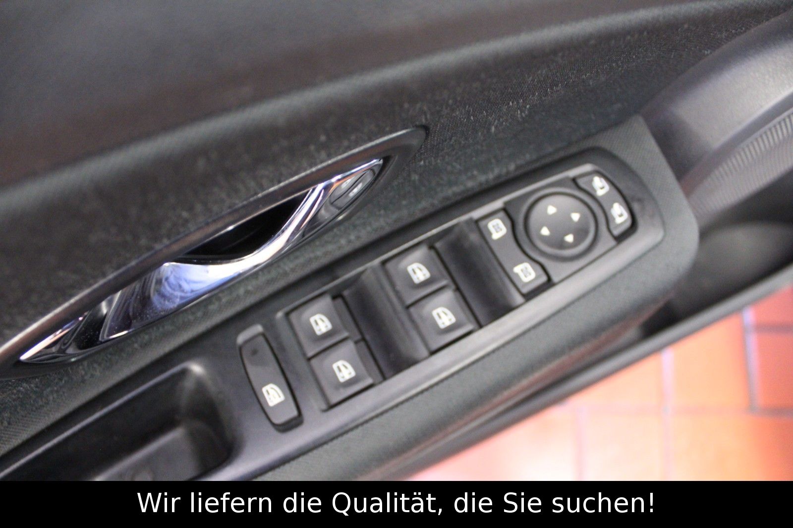 Fahrzeugabbildung Renault Megane Grandtour LIMITED dCi 110 EDC Eco2*AHK*